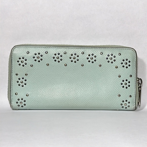*RARE* COACH Border Stud Accordion Zip Wallet - Picture 2 of 16